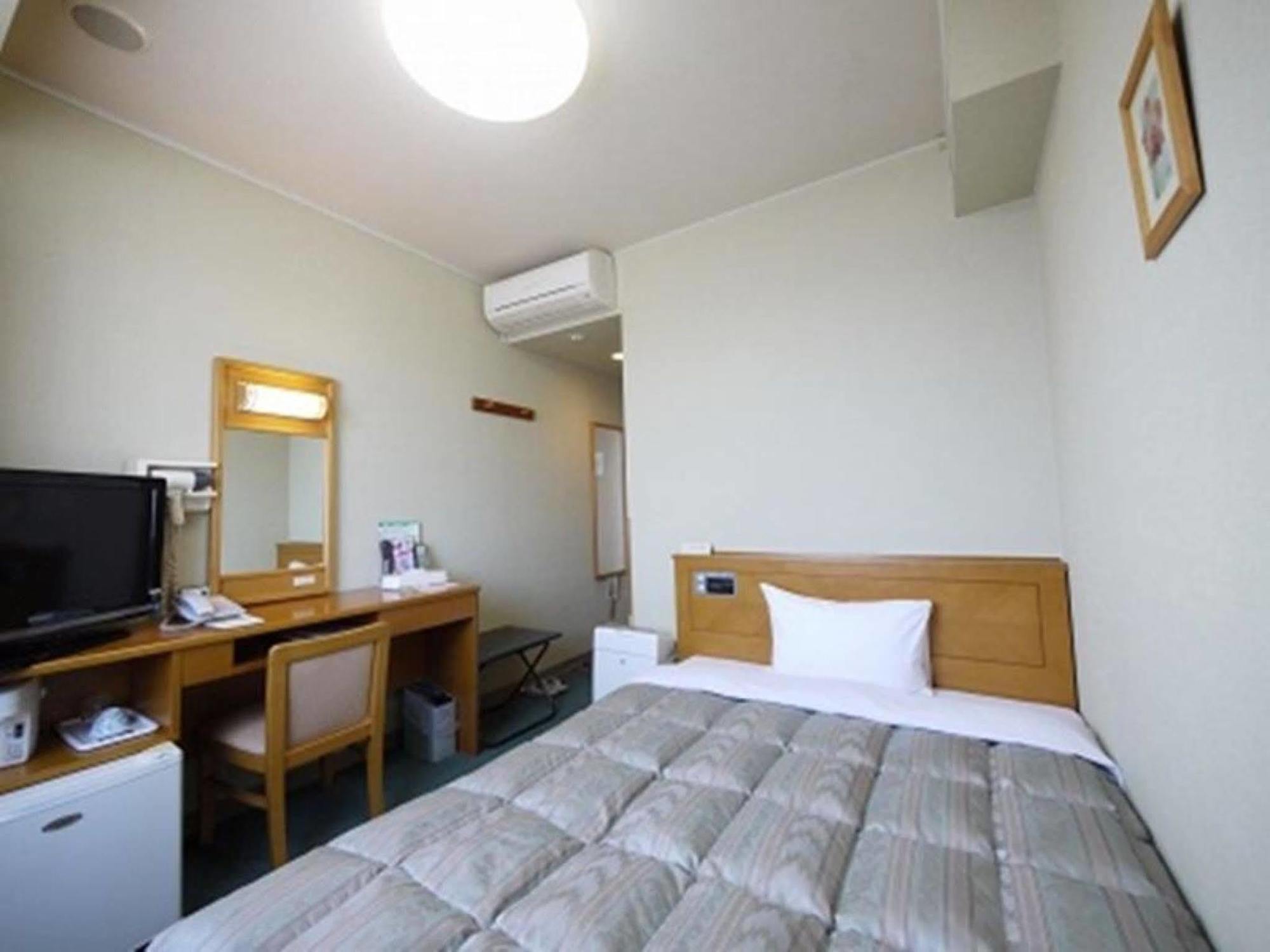 Hotel Route-Inn Tokoname Ekimae Экстерьер фото